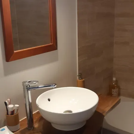 Agreable 2-4 Personnes A Apartment