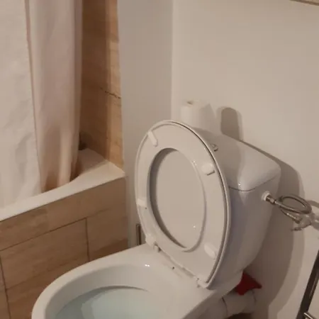 Agreable 2-4 Personnes A Apartman