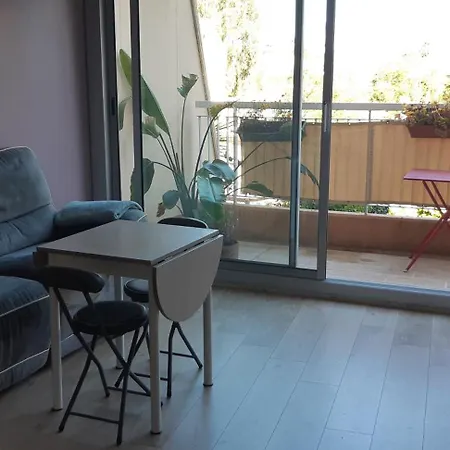 Agreable 2-4 Personnes A Apartment