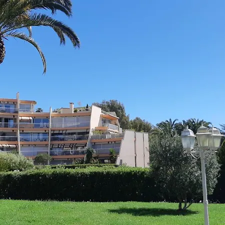 Apartment Agreable 2-4 Personnes A